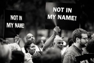Troy Davis Execution - Wednesday 7:00 pm: Protesters at the Capitol in Atlanta.